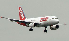 TAM cortará até 10% de operações no Brasil por desaceleração do setor aéreo
