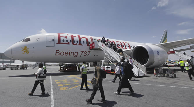 Ethiopian hace historia en Ãfrica al recibir su aeronave número 100