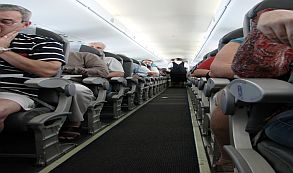 Si sigues durmiendo en el avión podrías sufrir daños irreparables