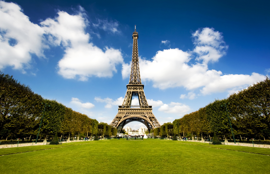 Francia invertirá mil millones para mejorar su atractivo turístico
