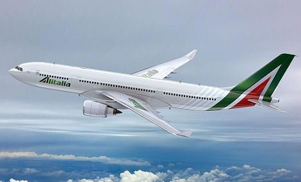 Alitalia suspende los vuelos internacionales desde Milán