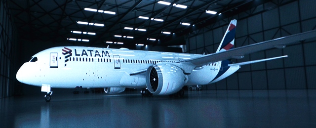 LATAM usa nueva tecnología para pintura de aviones