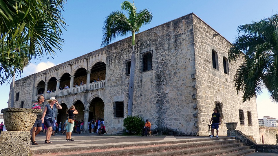 Reforma fiscal de Estados Unidos abriría más puertas al turismo dominicano