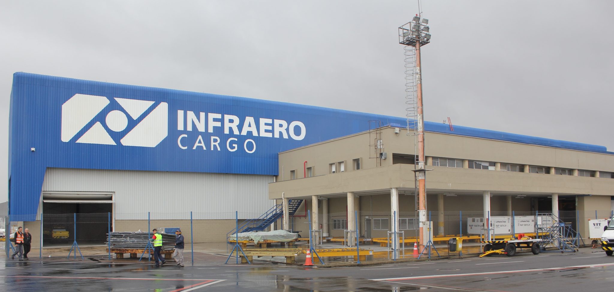 Movimentação de cargas cresce 6,5% no Aeroporto Afonso Pena