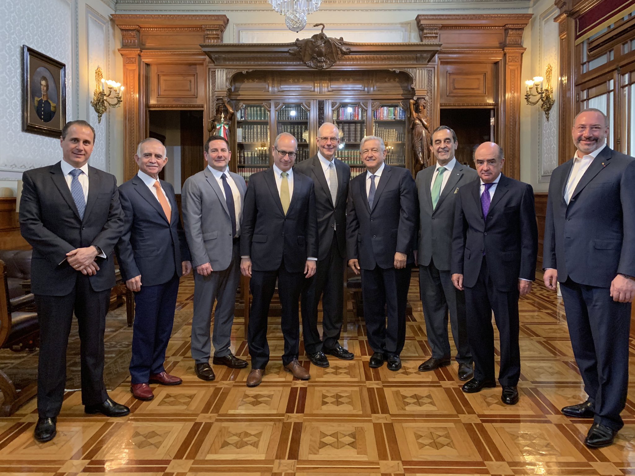 Presidente de México se reunió con directivos de Safran y Bombardier
