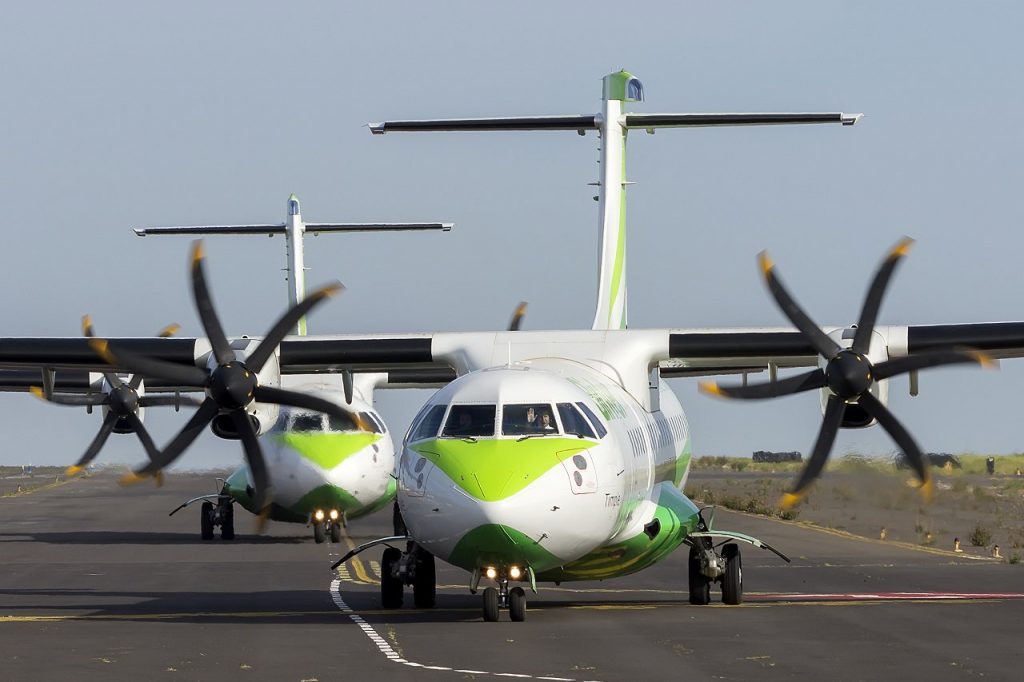 Binter reduce su consumo de materiales plásticos en el servicio a bordo