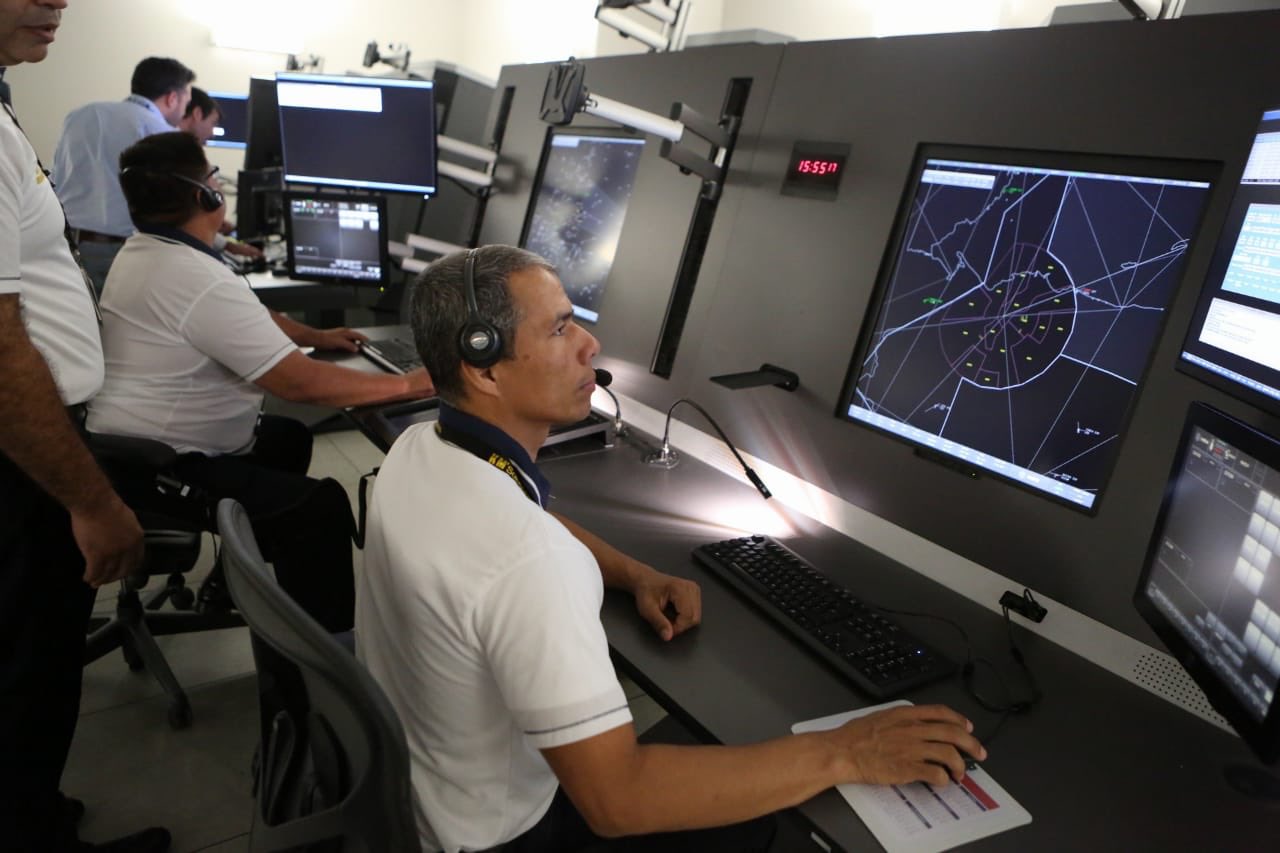 Honduras: Inicia operaciones centro de alta tecnología de control y radares en aeropuerto SPS