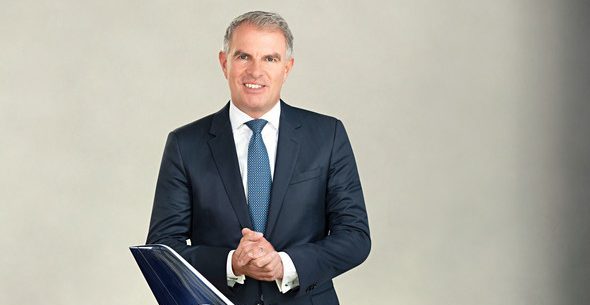 El transporte aéreo se reducirá a una docena de grandes compañías, dice CEO Lufthansa