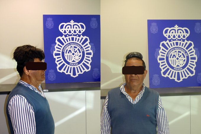 Cazado con medio kilo de cocaína en su peluquín en el aeropuerto de Barcelona