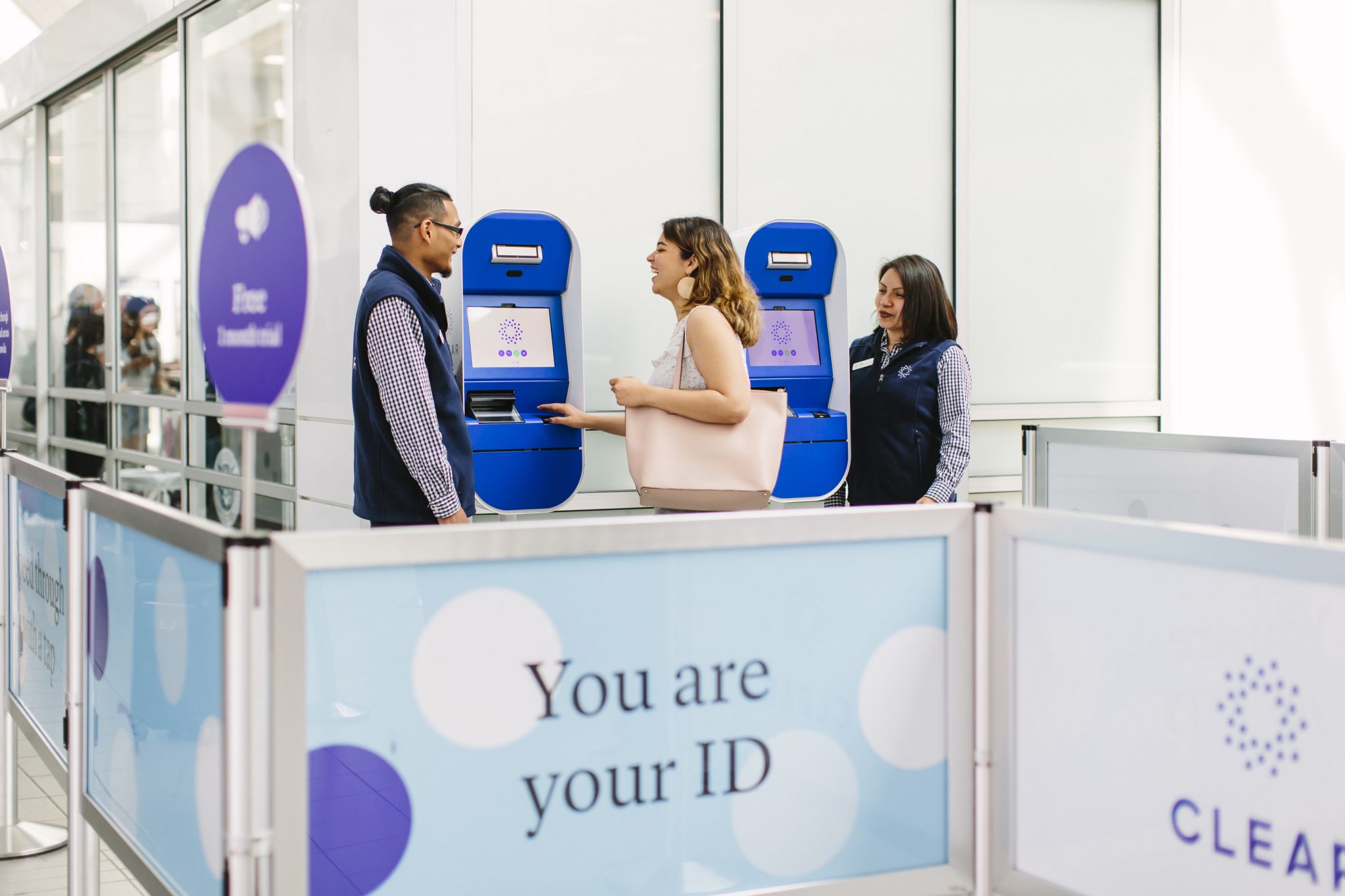 United Airlines offers easier biometric clearance for frequent flyers