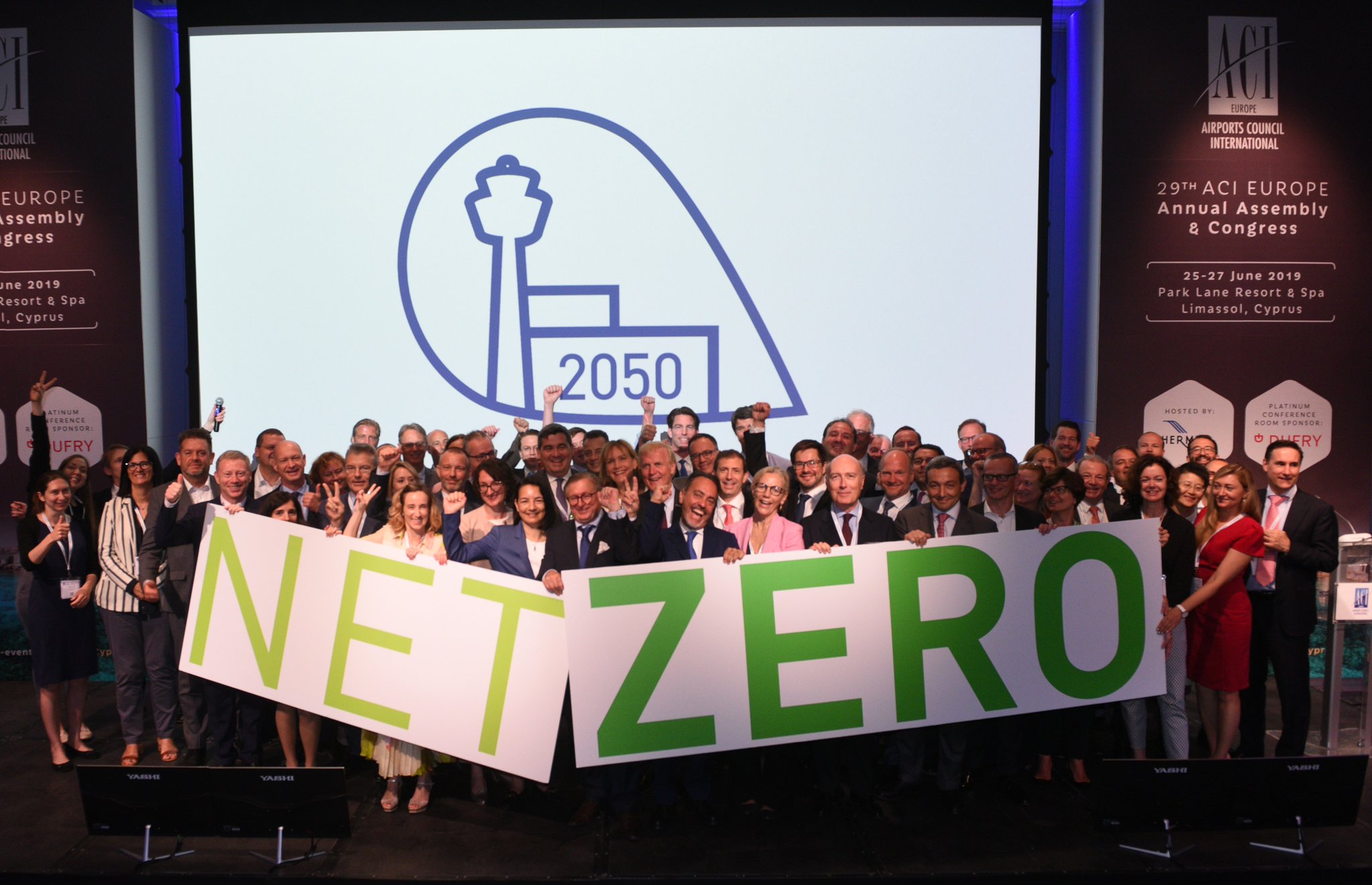 VINCI Airports receives two major awards for operational excellence and accessibility and ratifies ACI’s commitment to net zero CO2emissions