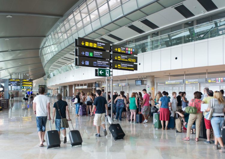 Aena volvió a superar los datos prepandemia al alcanzar más de 16,6 millones de pasajeros en febrero
