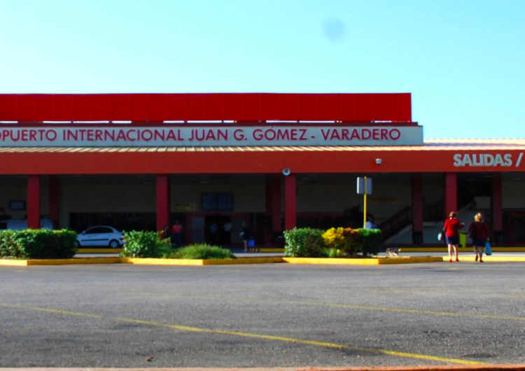 Aeropuertos de Cuba aceptan pesos cubanos junto a las divisas extranjeras