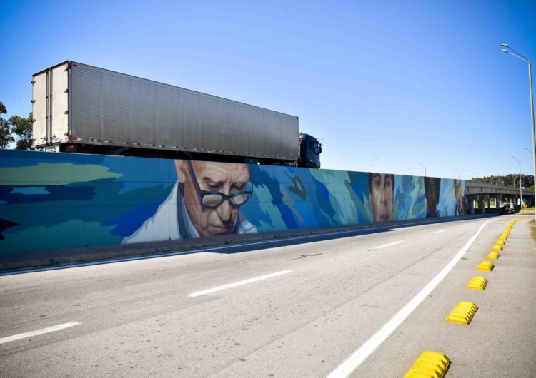 Arte para la bienvenida: nuevos murales en la entrada del aeropuerto de Montevideo