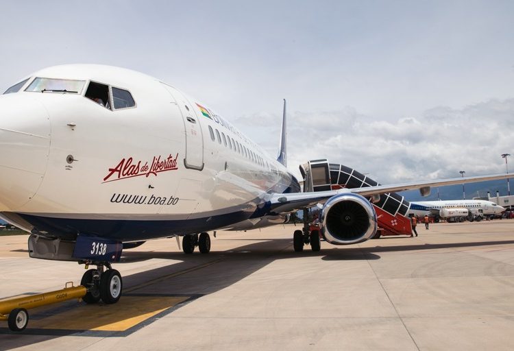 “Alas de Libertad” es el nuevo avión de la aerolínea estatal Boliviana de Aviación