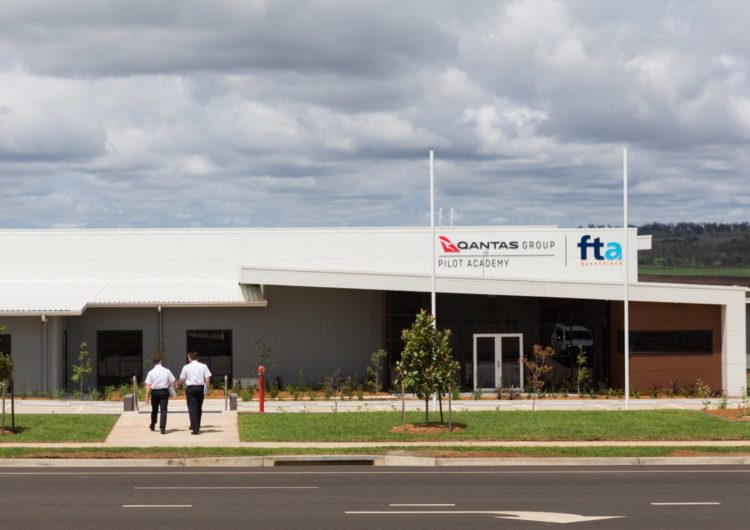 Qantas inaugura una academia de pilotos