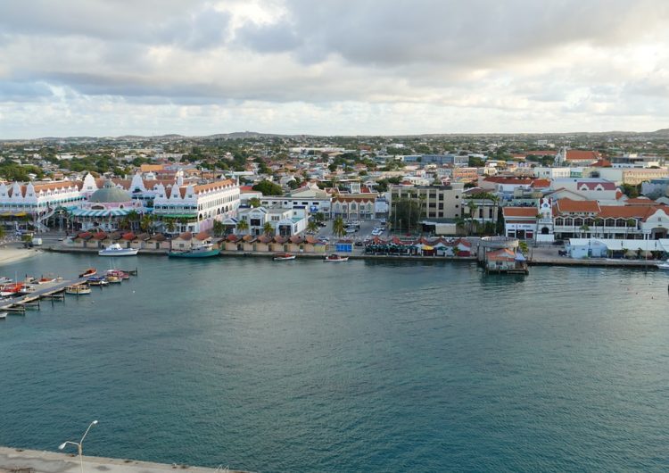 Aruba scraps last Covid-19 travel restrictions
