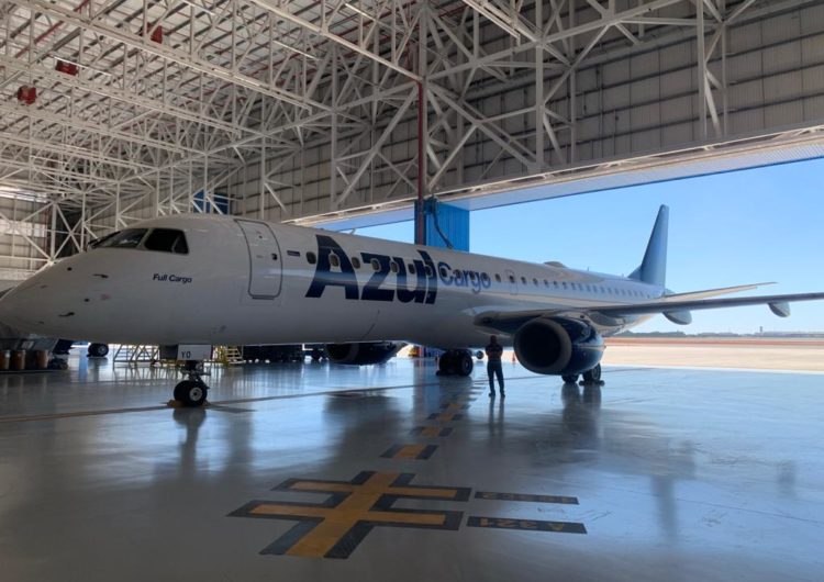 El primer Embraer 195 de cargas lo tiene Azul y voló por primera vez este fin de semana