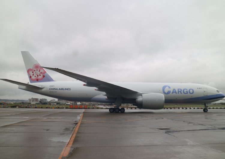 China Airlines Takes Delivery of First Boeing 777 Freighter