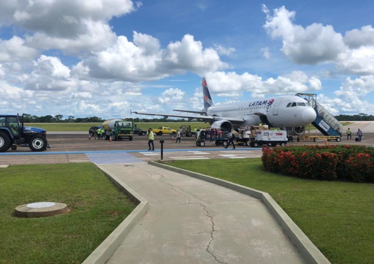 LATAM Brasil quiebra marca de 10 millones de vacunas transportadas de manera gratuita