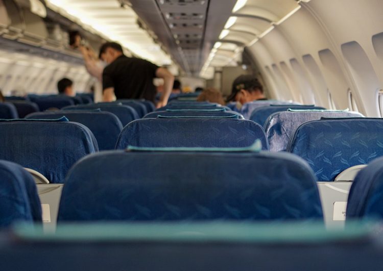El primer día del período de viajes aéreos de Acción de Gracias rompe el récord de pandemia, dice la TSA