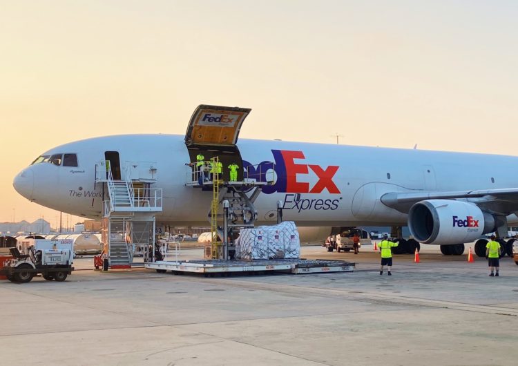 FedEx expects slow recovery in bellyhold capacity and lower growth