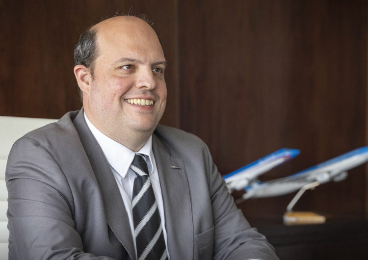 “Uno de los retos principales es el de ofrecer un servicio de cargas que pueda competir con otros centros de la región”: Pablo Ceriani, Presidente de Aerolíneas Argentinas