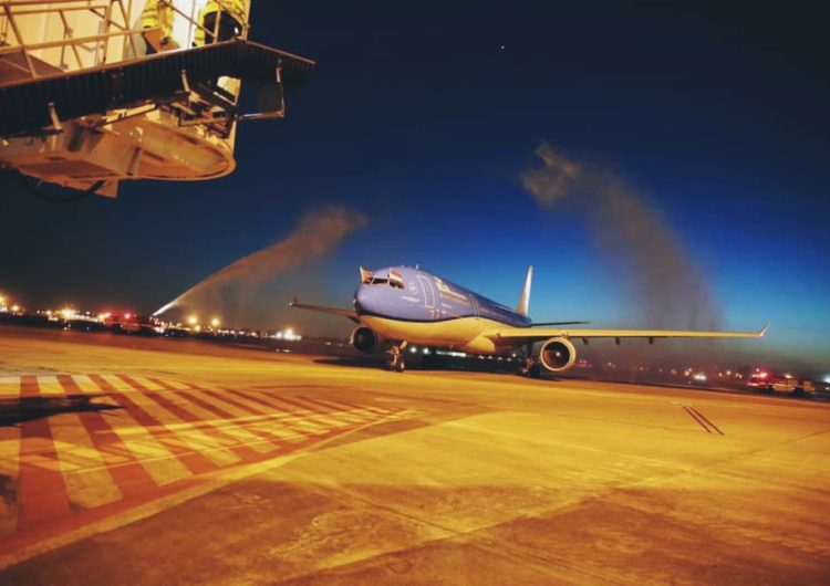 KLM inauguró sus vuelos hacia dos destinos en el Caribe