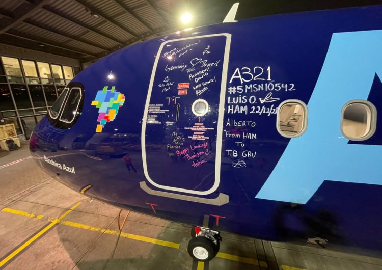 Azul recibirá nuevos aviones pintados con la bandera de Brasil