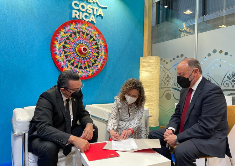 Iberia renueva el acuerdo de promoción turística con Costa Rica, Uruguay y Guatemala