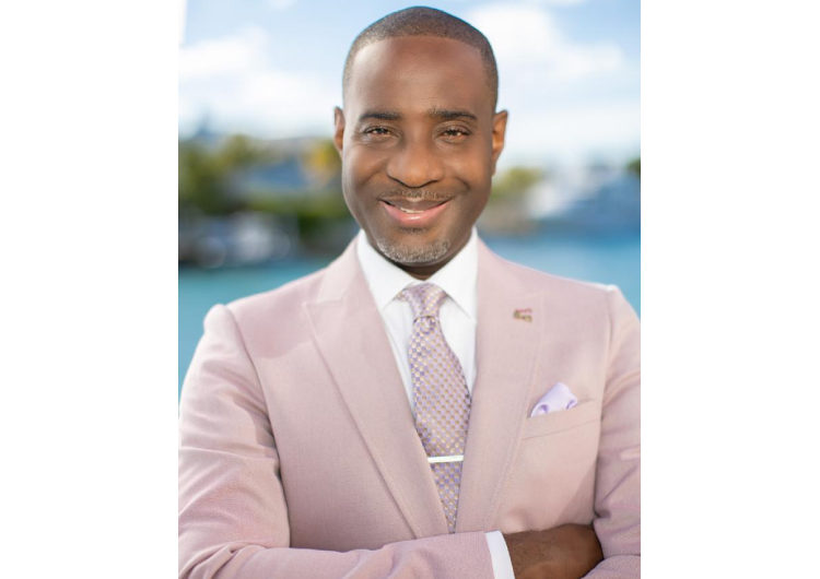 Dr. R. Kenneth Romer nombrado Director General Adjunto del Ministerio de Turismo, Inversiones y Aviación de Las Bahamas