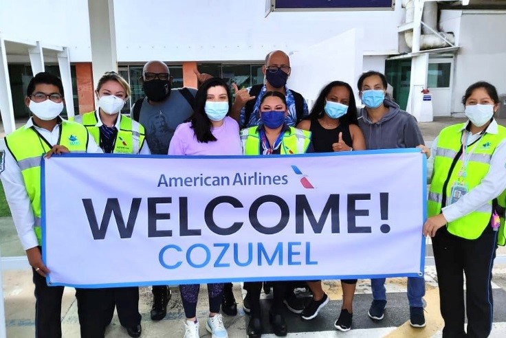 Más de 400 niños beneficiados en Cozumel con el apoyo de voluntarios de American Airlines
