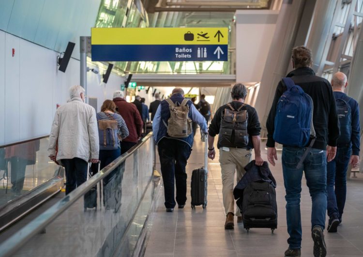 Nuevo Pudahuel, MOP y servicios públicos lanzan plan de contingencia por 200 mil pasajeros que viajarán en el Aeropuerto de Santiago durante Semana Santa