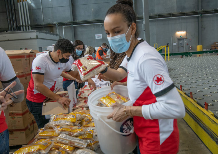 Air Canada continúa apoyando a refugiados ucranianos, ahora transporta 50 toneladas de ayuda humanitaria y médica