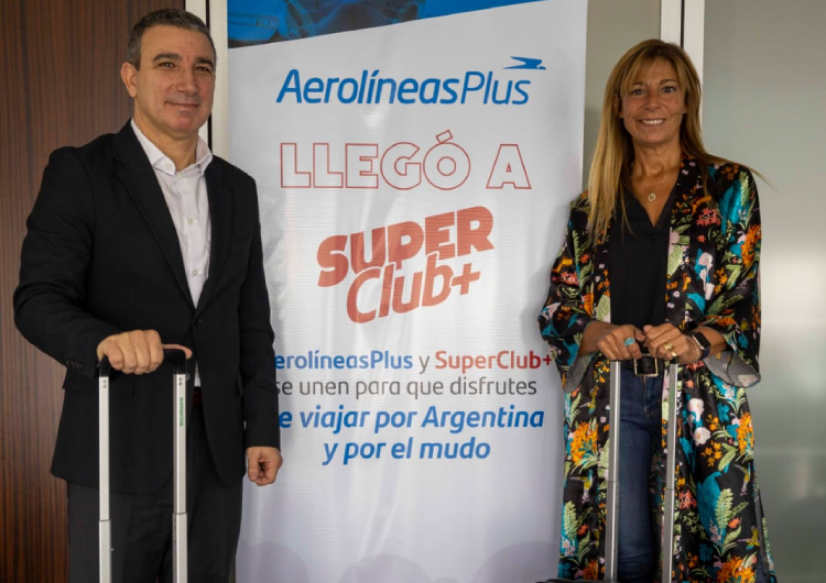 Santander y Aerolíneas Argentinas sellan una alianza para sumar Aerolíneas Plus al programa de beneficios SuperClub+