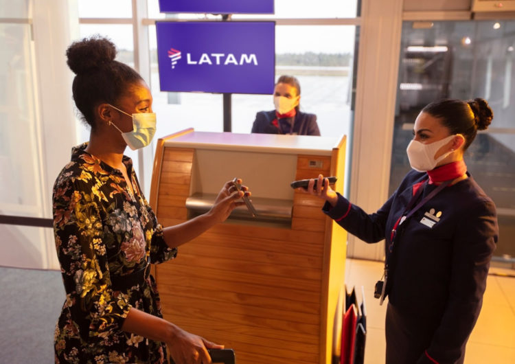 79% dos passageiros da LATAM não fazem mais check-in presencial ou online no Brasil