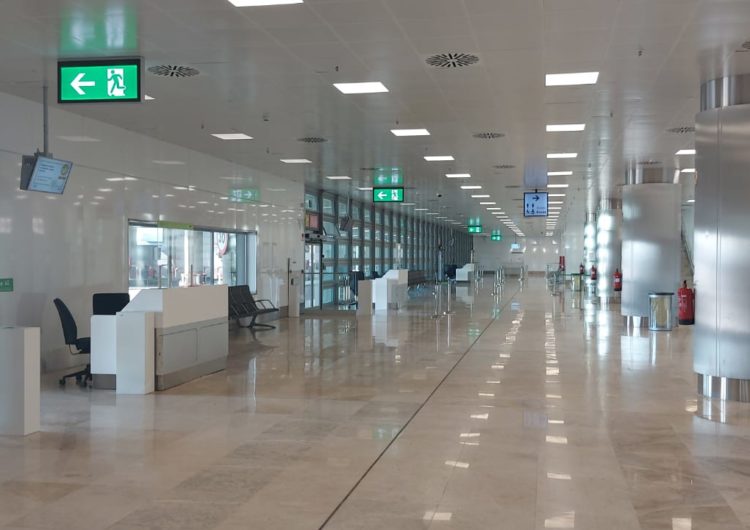 El Aeropuerto Adolfo Suárez Madrid-Barajas abre una nueva sala para embarque de pasajeros de vuelos en remoto en la Terminal T1