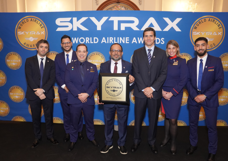 LATAM é eleita a melhor companhia aérea da América do Sul no World Airline Awards 2022