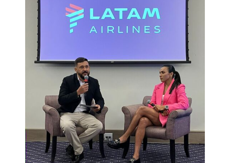 Líder de diversidade da LATAM, Marta brilha fora de campo e debate inclusão com travel managers em São Paulo