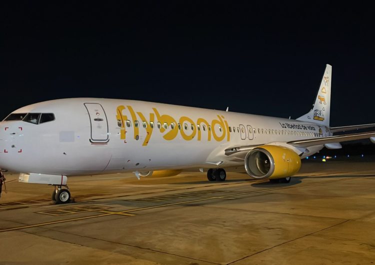 Flybondi tiene operativos sus 8  aviones