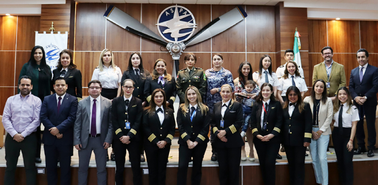 Pilotos crean “Mujeres en la Industria Aeronáutica”