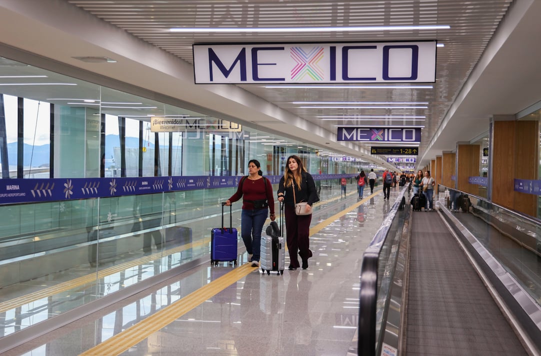 AICM incorporará un vehículo hidroneumático de desazolve