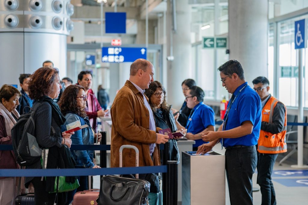 MTC: Se agiliza atención de pasajeros procedentes de Panamá con conexión en Lima