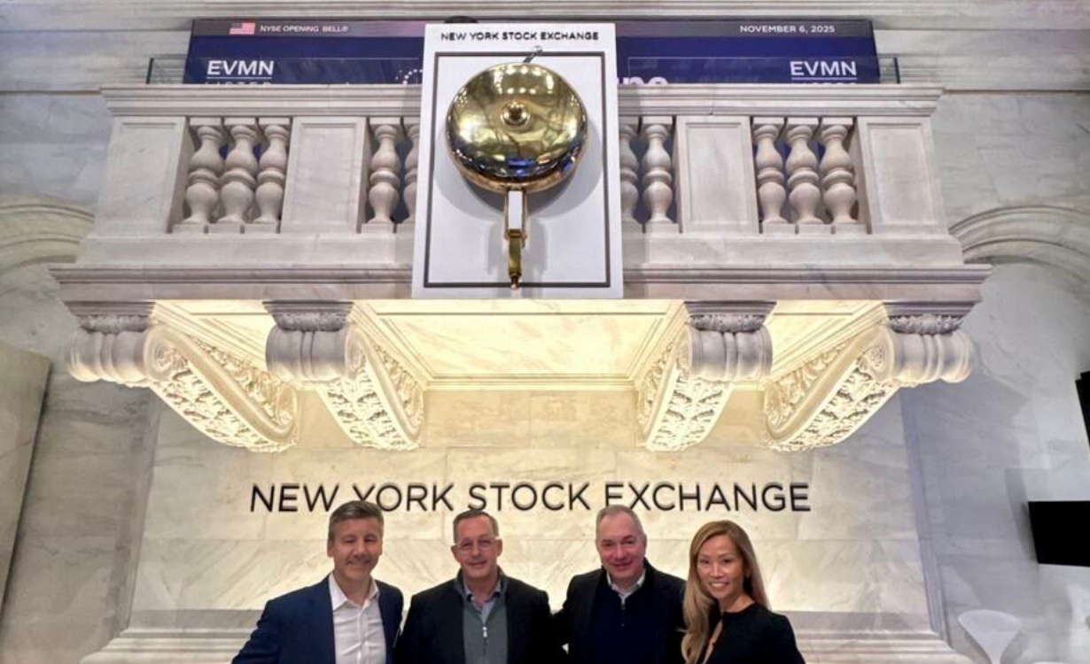 Aeroméxico marca un hito histórico al listar sus acciones en la Bolsa de Nueva York y regresar a cotizar en la Bolsa Mex