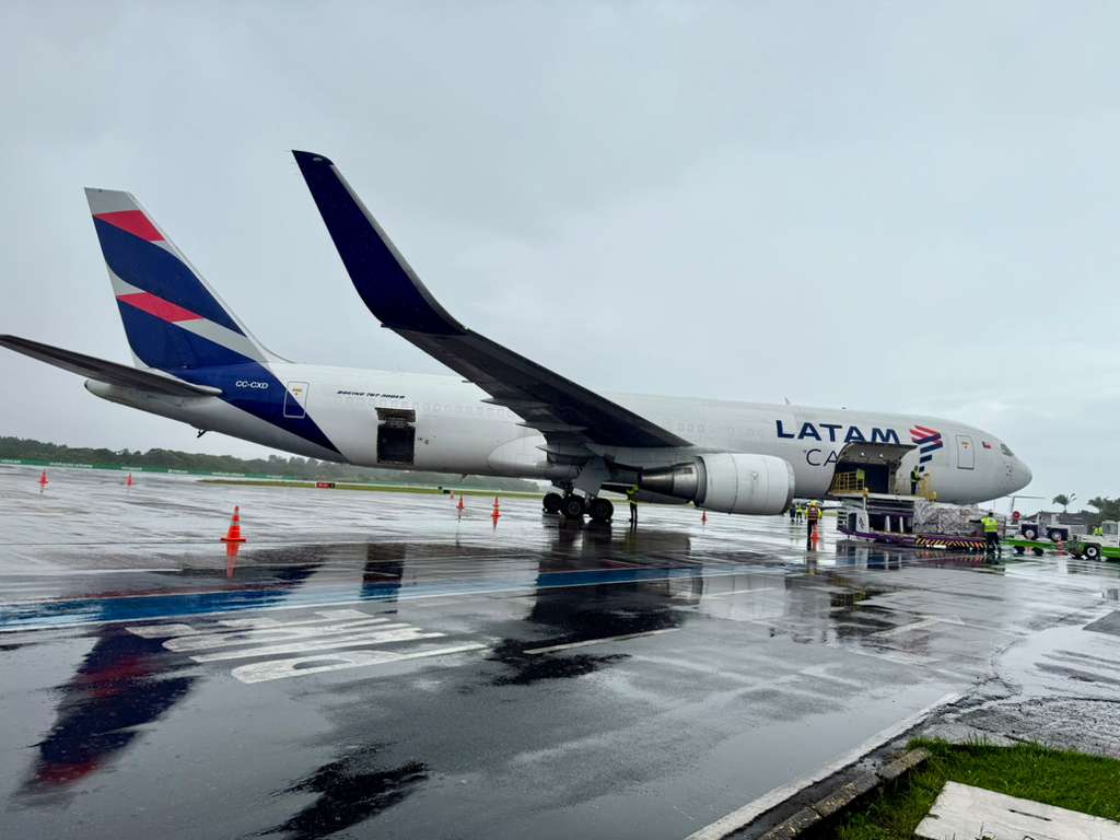 Aeroporto de Navegantes recebe primeiro voo cargueiro internacional da história