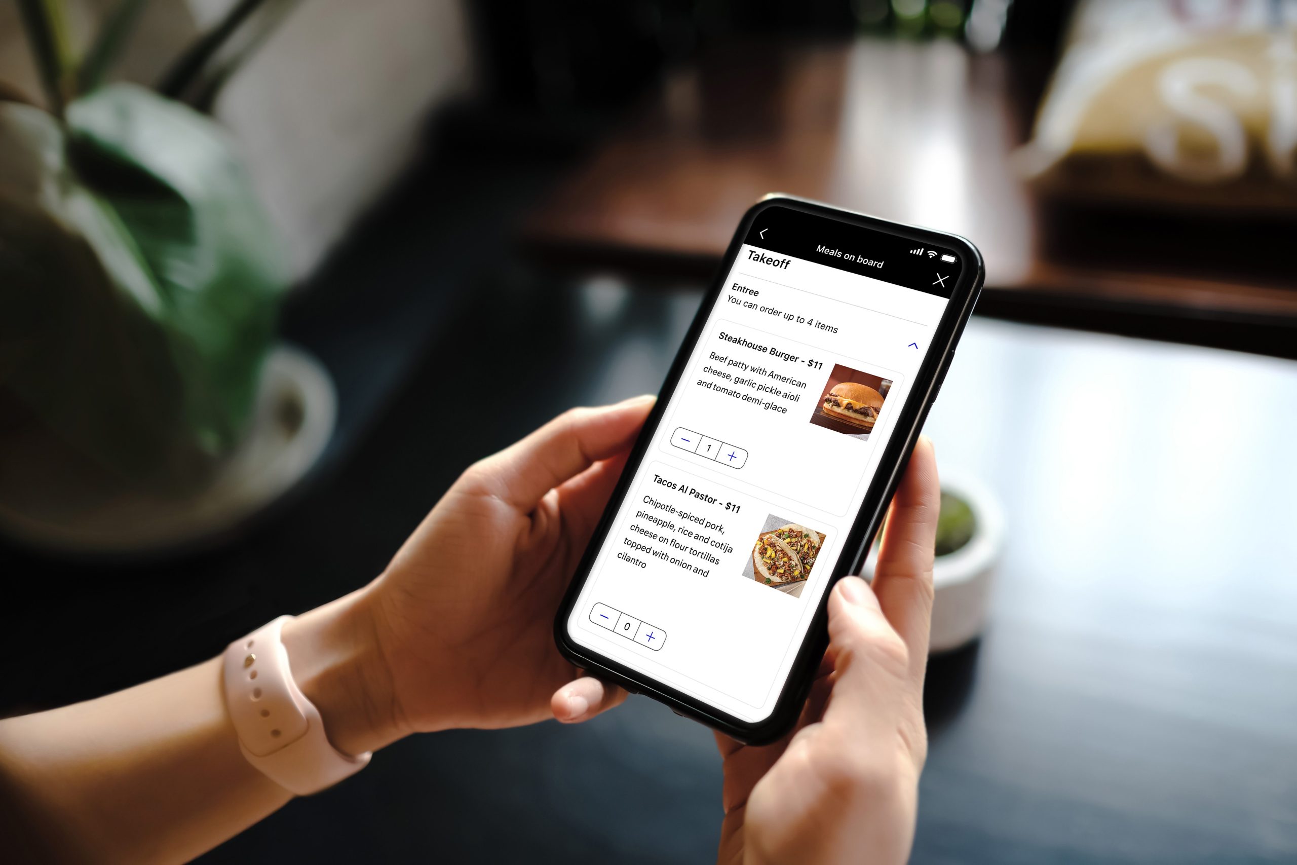 Los clientes de United ahora pueden pedir comidas frescas de United Economy antes de su vuelo