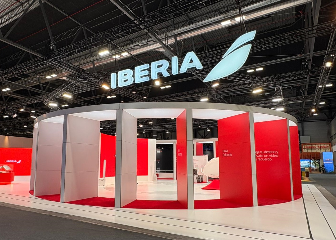 Los nuevos destinos de Iberia, protagonistas de su stand de Fitur 2026