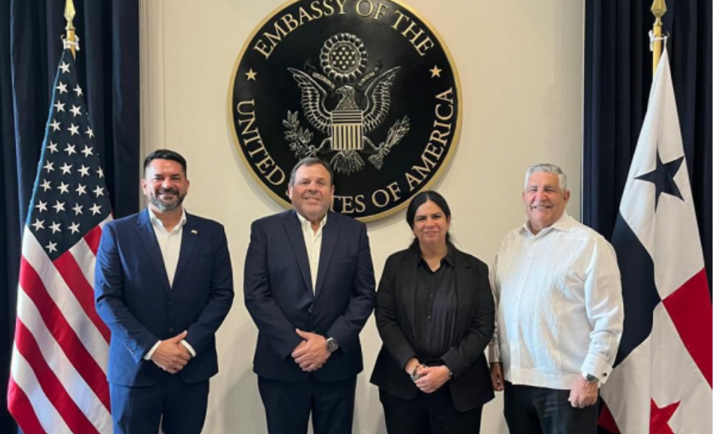 DINAC inicia revisión técnica con la FAA para la certificación Categoría 1