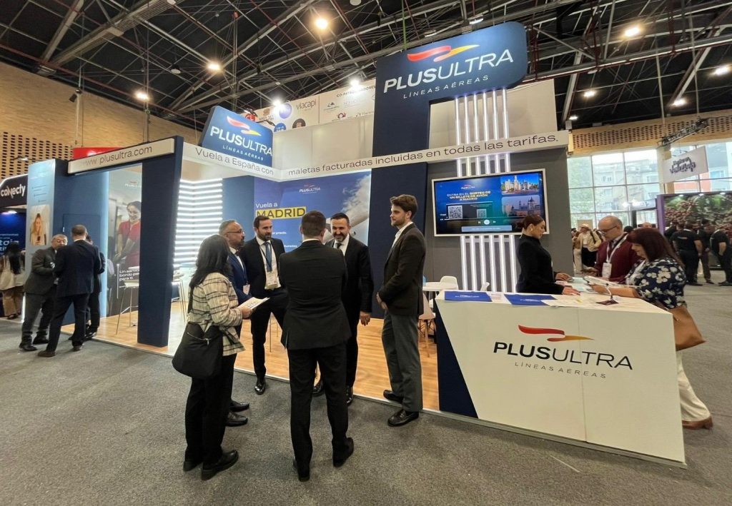 Plus Ultra Líneas Aéreas presenta en la feria ANATO su nueva ruta a Buenos Aires y consolida su red en América Latina