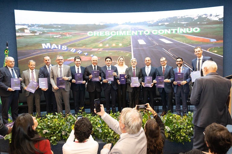 Governo lança agenda para ampliar conectividade aérea e reduzir custos